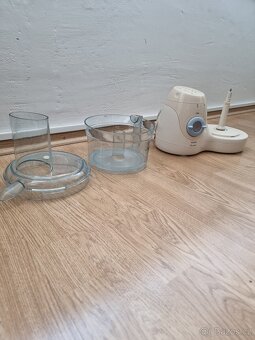 Kuchyňský robot Philips - 3