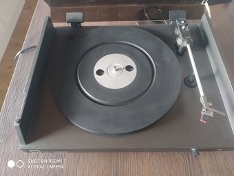 Tesla NC 470 gramofon - 3