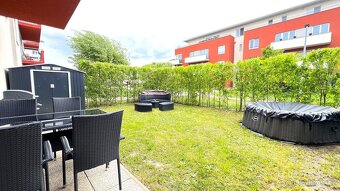 Prodeji bytu, 2+KK, OV, 90 m2, s vířivkou a zahradou 50 m2, - 3