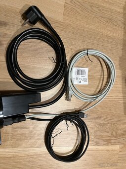 Vestavena zasuvka s USB - 3