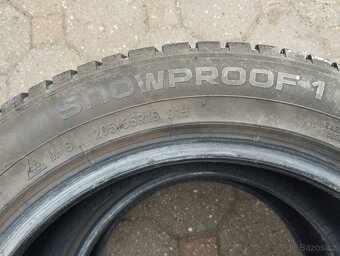 Zimní pneu Nokian 205 55 R16 - 3