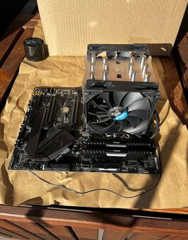 ASUS ROG STRIX Z390 - 3