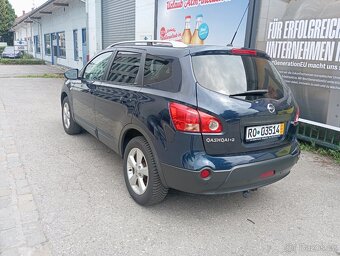 Nissan Qashqai 2,0 benzín 4x4 7 místné - 3