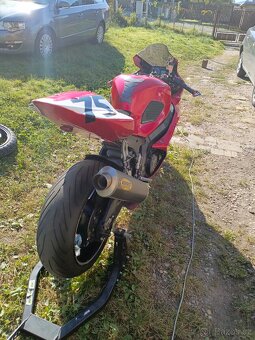 Suzuki GSX-R 1000 okruhovka - 3