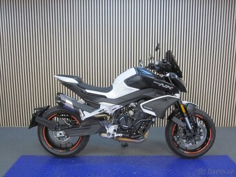 CFMOTO 800NK Advanced - 3