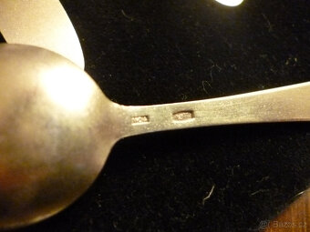 SADA STARÝCH STŘÍBRNÝCH LŽIČEK - 3