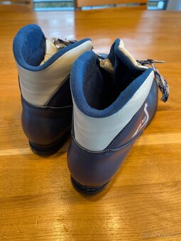 Prodám boty na běžky Botas vel. 40 - 3