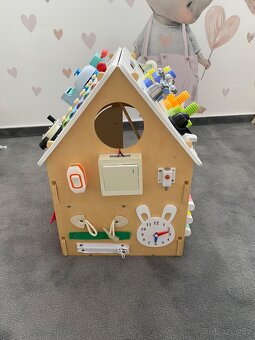 Montessori activity board domecek - 3