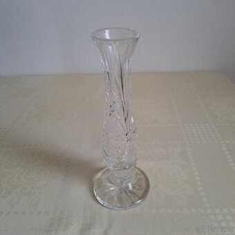 skleněná vázička s částečným výbrusem - 3