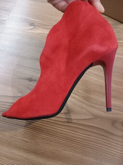 Dámské lodičky vel.39, semišové - 3