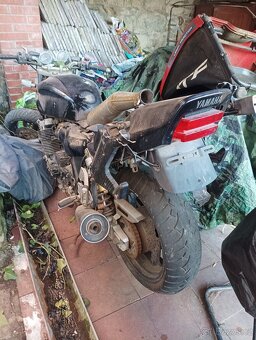 YAMAHA  XJR 1200 - 3