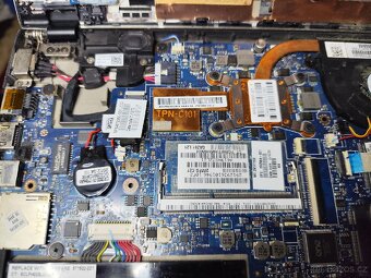 Notebook HP Folio 13-2000 na náhradní díly - 3