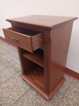 Rustikální komoda, nábytek z masívu - 3