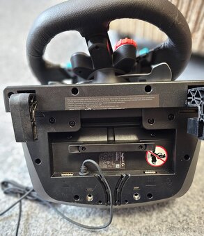 Logitech G29 Driving Force závodní volant PC,PS5, PS4, PS3 - 3