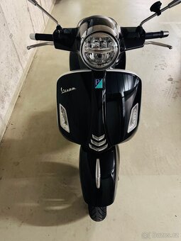 Vespa GTS 300 Super HPE, v záruce, 2600 km - 3