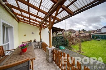 Prodej rodinného domu 198 m², pozemek 278 m² - 3