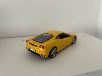 Ferrari F430 1/24 BBurago - 3