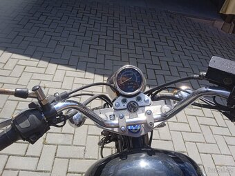 Suzuki GZ 250 Marauder - 3