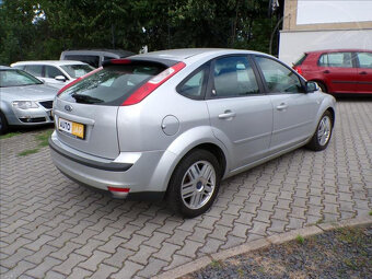 Ford Focus 1,6 i16V GHIA,KLIMA-HNED ODJÍŽDÍTE - 3