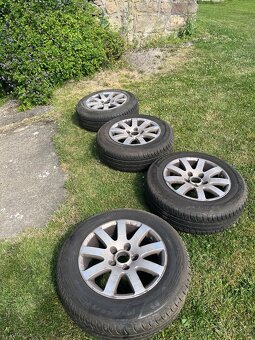 Pneu 195/65 R15 - 3