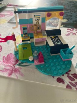 Lego Friends 41328 pokojíček ložnice Stephanie - 3