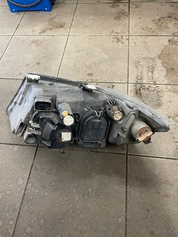 E90/91 pravé světlo halogen - 3