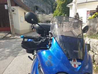 Triumph Tiger 955i - 3