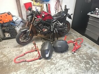 Honda CB650R - 3
