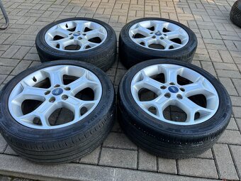 4x alu disky 5x108 R17, letní pneu - 3