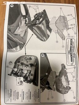 Montážní sada Givi E530 pro Burgman - 3
