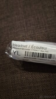 Sluchátka Samsung + sada nastavců - 3