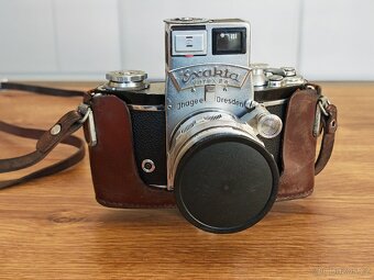Exakta Varex IIa +  objektivy a příslušenství - 3