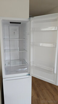 Zánovní lednice CANDY CCH1T518DW - 3