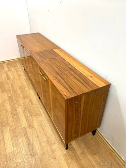 Retro komody Interiér 60. léta—; - 3