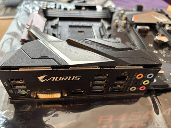 Herní deska GIGABYTE B450 AORUS ELITE | socket AM4 - 3
