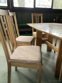 Jídelní stůl se šesti židlemi - 3