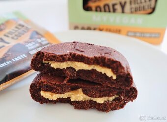 MYPROTEIN Proteinové Cookie Chocolate & Peanut Butter 75g - 3