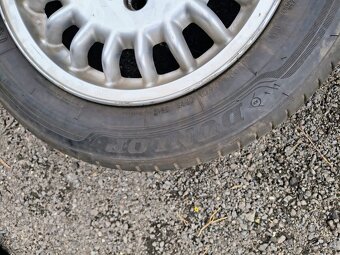 Prodám pneu Dunlop 205/60 r15 vzorek 7mm - 3