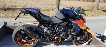KTM 1290 Super Duke R - 3