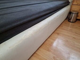 Postel 200x180 s roštami a matraci - 3