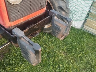 Prodám závaží na předek Zetor - 3