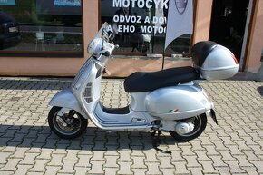 Piaggio Vespa GT 200 - 3