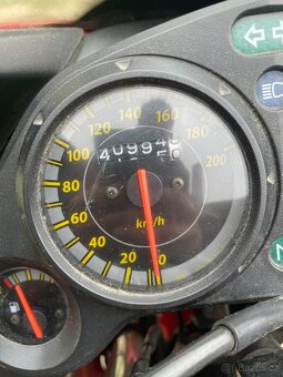 HONDA CBR125r 2005 - 3