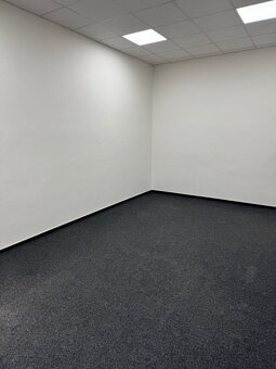 Pronájem kanceláře 21,79 m2 v centru města - ul.Josefská - 3