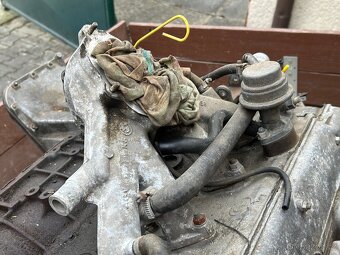 Motor BMW Serie 3 / E30, 1.8 M10 B18 vč. karb Pierburg - 3
