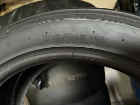 Slick Pirelli R18 - 3