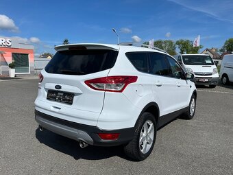Ford Kuga 2,0TDCi 132KW, 4x4 TITANIUM, pěkná výbava - 3