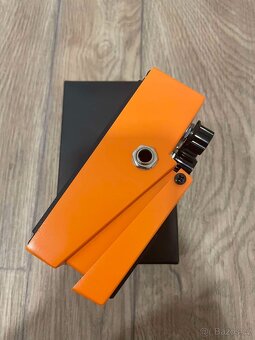 Boss Distortion DS-1 - 3