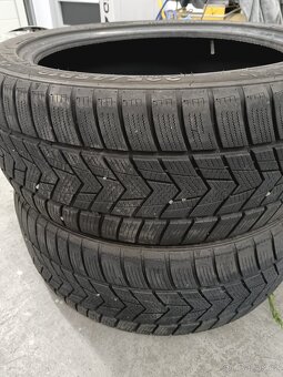 Pneu 225/45/18 - 3