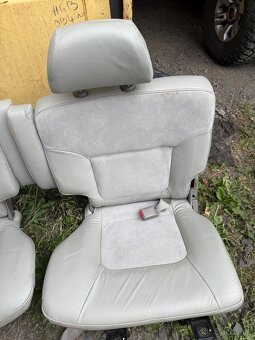 Zadní řada sedaček Nissan Patrol Y61 kraťas - 3